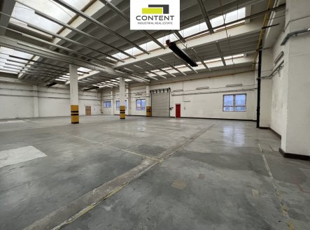 Pronájem skladu, 2 513 m²