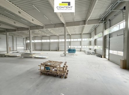 Pronájem skladu, 2 200 m² obrázek