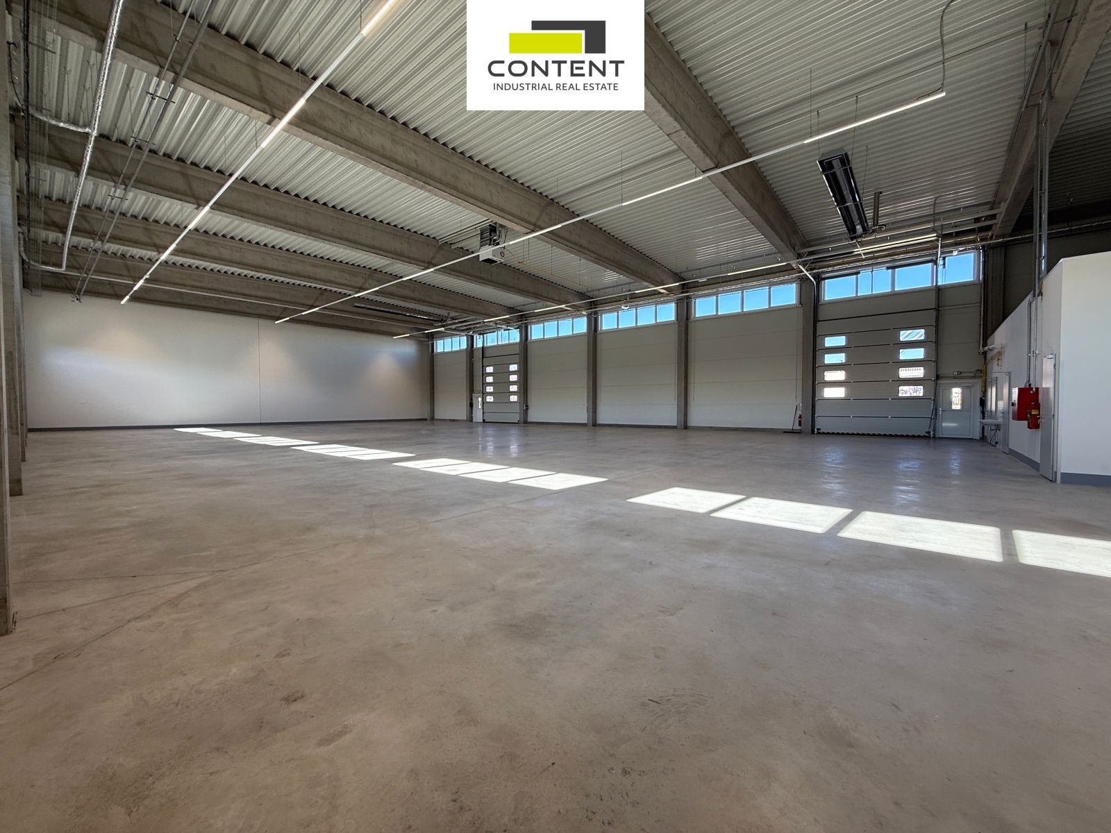 Pronájem skladu, výrobních prostor 1026 m², Kladno