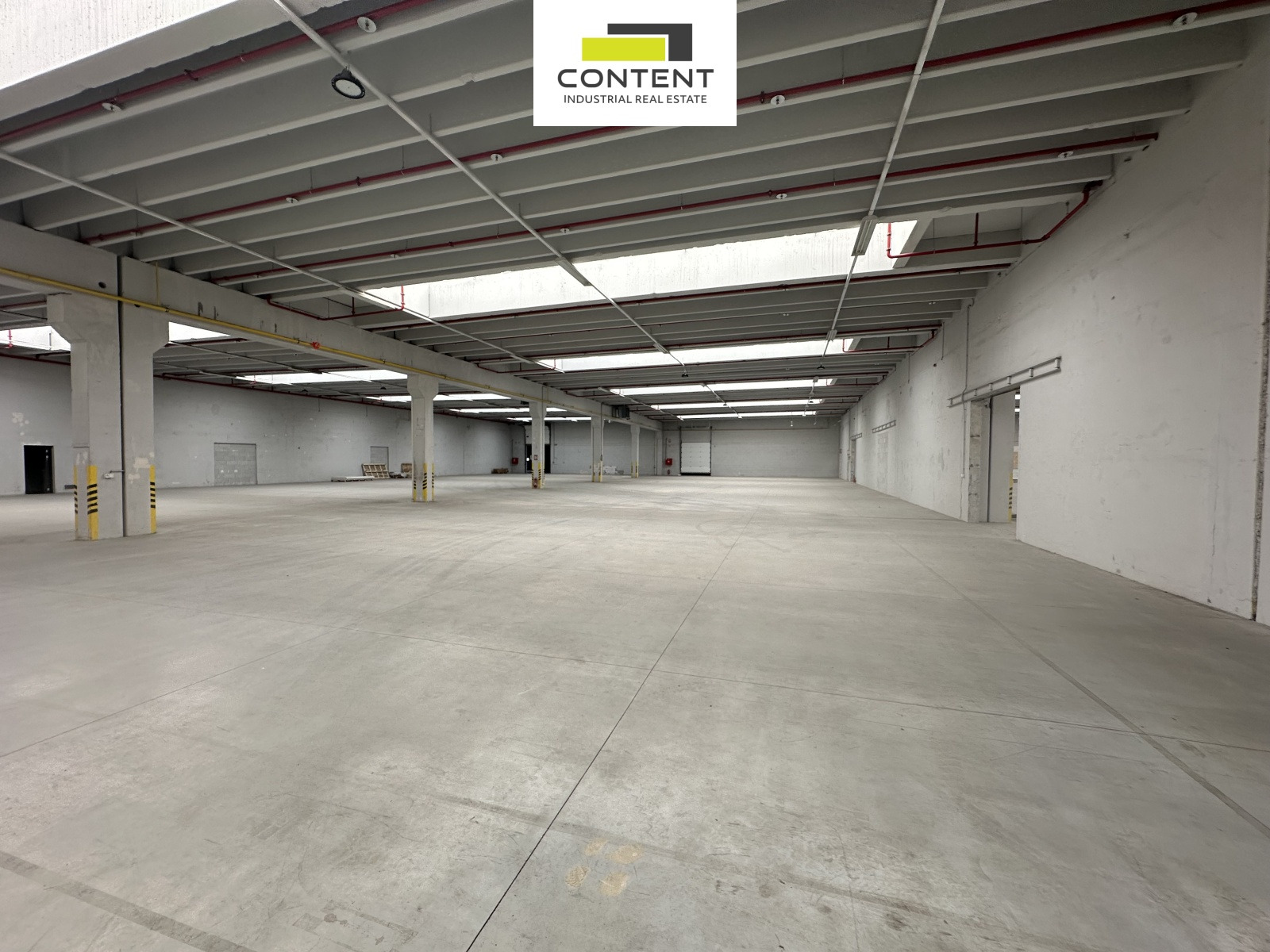Pronájem skladu, výrobních prostor 4.000 m², Říčany u Prahy