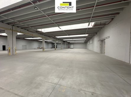 Pronájem skladu, 4 000 m²