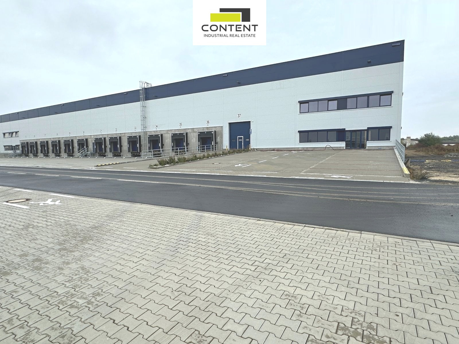 Pronájem skladu, výrobních prostor 5.000 m², Uničov, D35