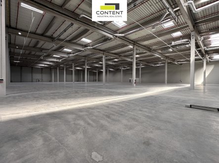 Pronájem skladu, 8 640 m²