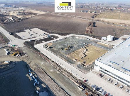Pronájem skladu, 7 450 m²