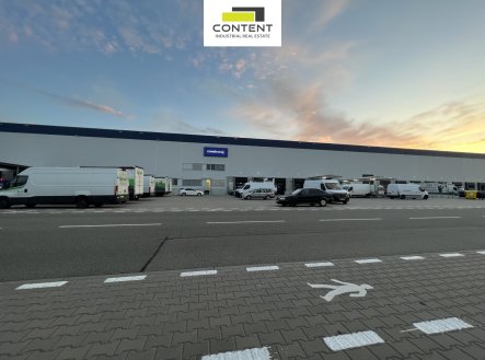 Pronájem skladu, 8 000 m²