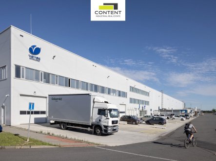 Pronájem skladu, 8 237 m²