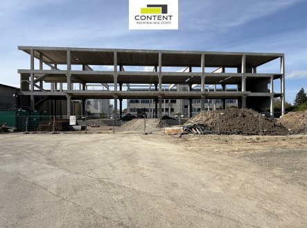 Pronájem skladu, 1 150 m²