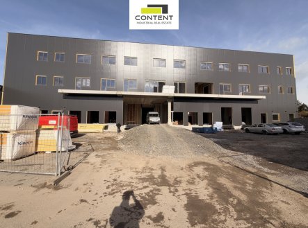 Pronájem skladu, 1 150 m²