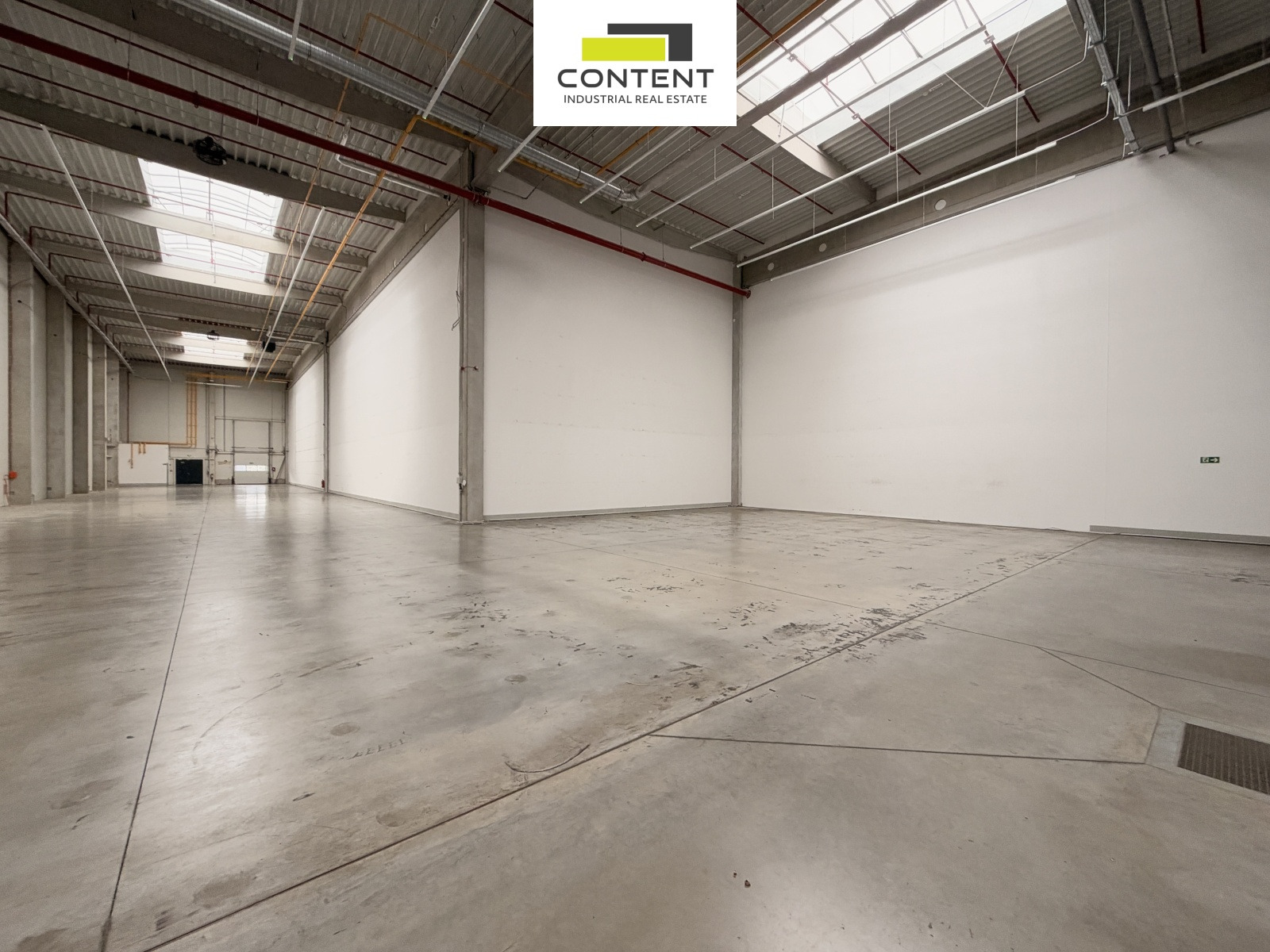 Pronájem novostavby skladu, výrobních prostor 1.331 m², Zápy, Praha-východ, D10