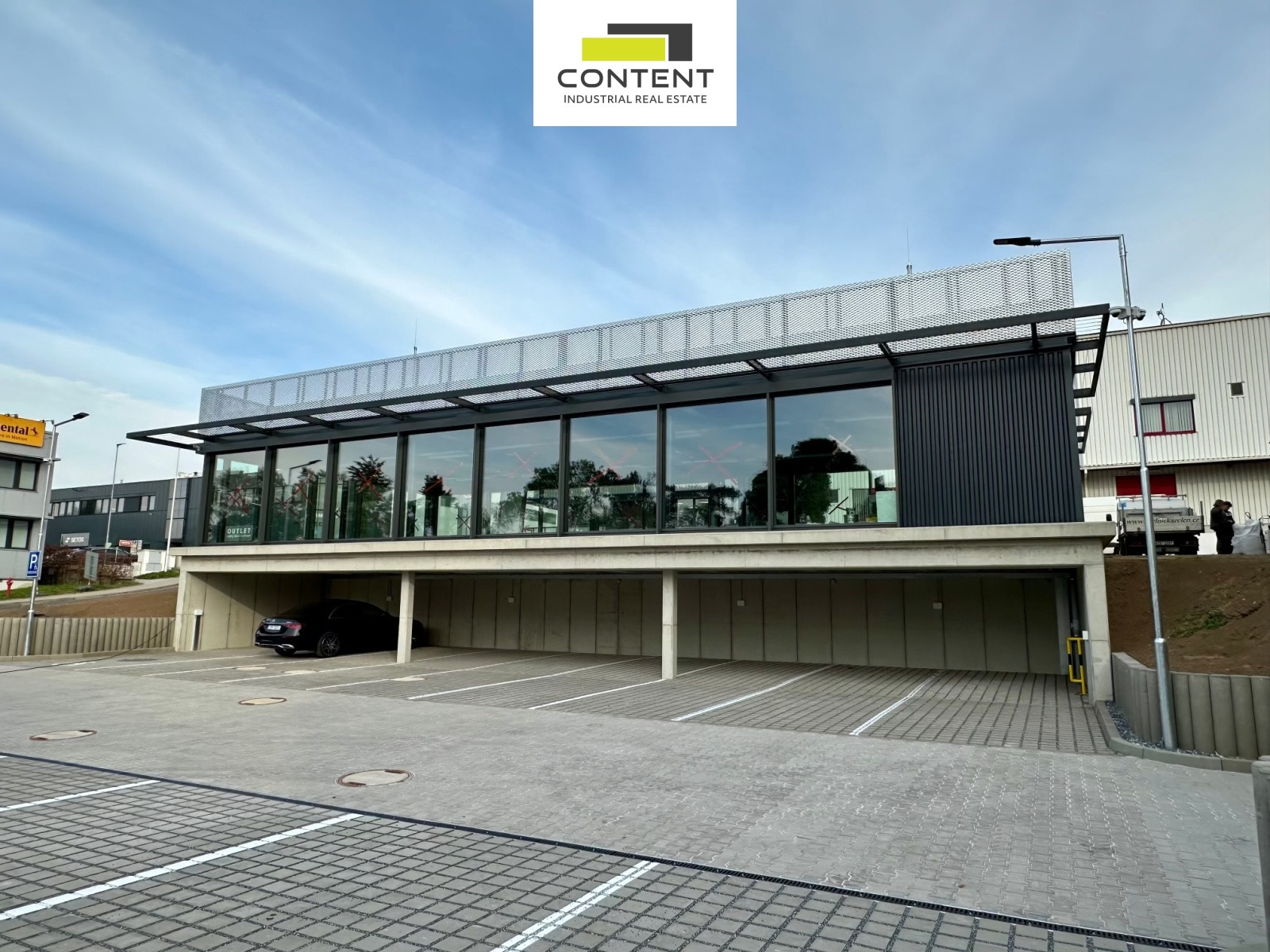 Pronájem obchodních prostor 227 m², Praha 20 - Horní Počernice