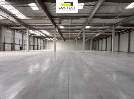 Pronájem skladu, 18 200 m²
