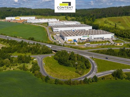 Pronájem skladu, 13 992 m²