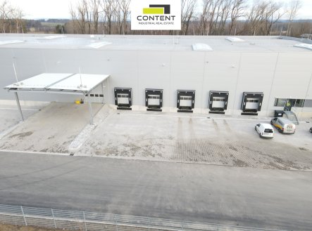 Pronájem výrobní prostory, 9 370 m²