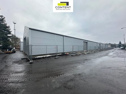 Pronájem skladu, 1 200 m²