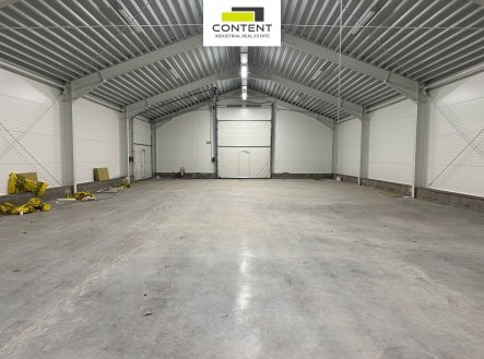 Pronájem skladu, 1 200 m²