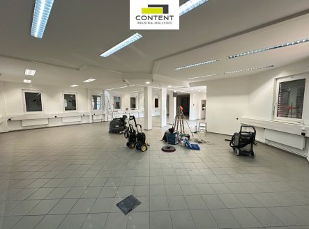 Pronájem obchodní prostory, 449 m²