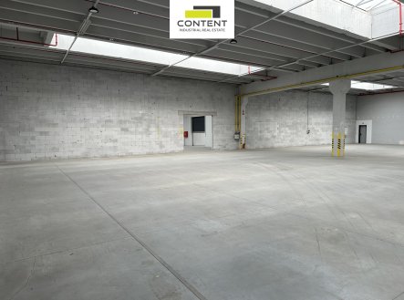 Pronájem skladu, 11 000 m²