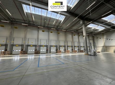 Pronájem skladu, 19 200 m²