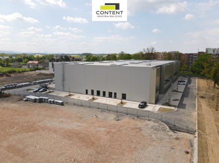 Pronájem výrobní prostory, 3 000 m²