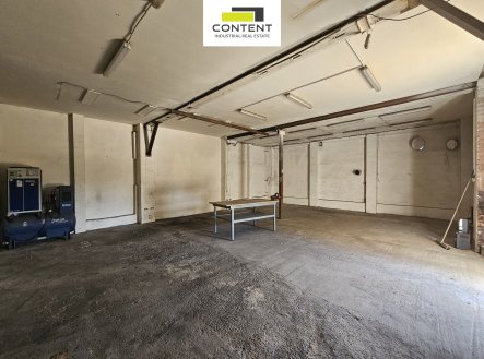 Pronájem skladu, 1 618 m²