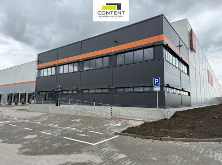 Pronájem skladu, 11 000 m²