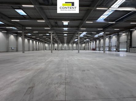 Pronájem skladu, 16 200 m²