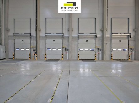 Pronájem skladu, 15 000 m²