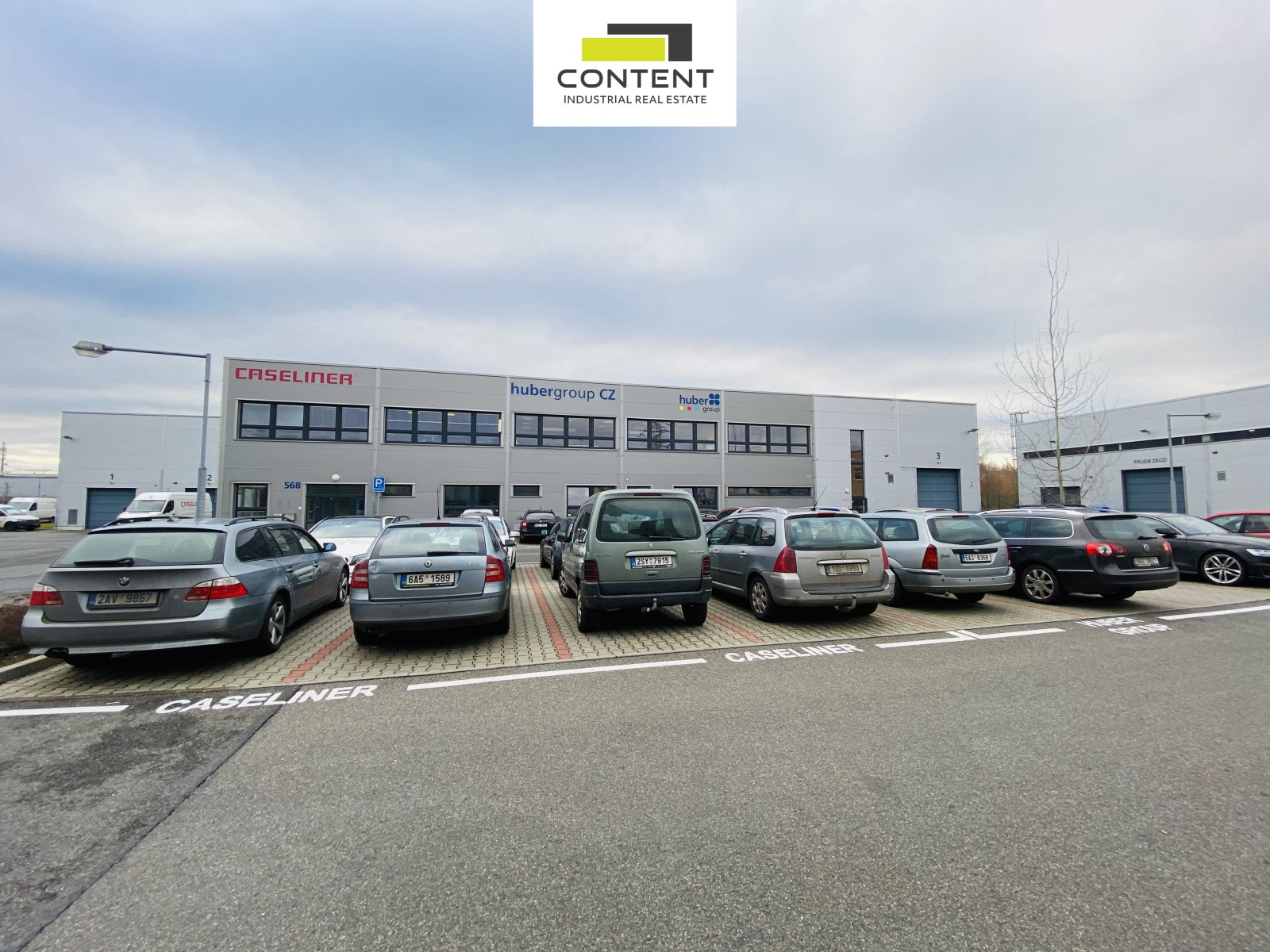 Pronájem skladových / výrobních prostor 1 363 m² – Vestec u Prahy