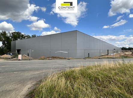 Pronájem skladu, 8 000 m²