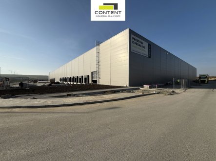 Pronájem skladu, 8 000 m²