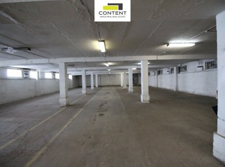 Pronájem skladu, 903 m²