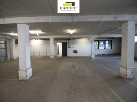 Pronájem skladu, 903 m²