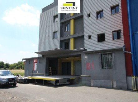 Pronájem skladu, 903 m²