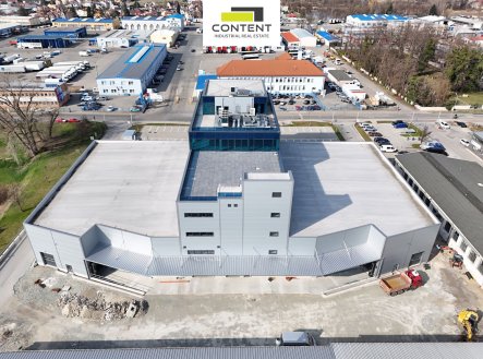 Pronájem výrobní prostory, 4 400 m²