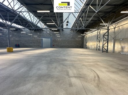 Pronájem výrobní prostory, 2 000 m²