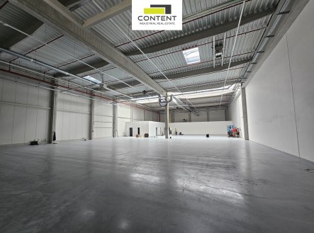 Pronájem skladu, 1 152 m²