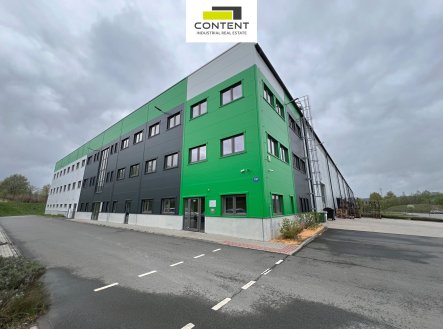 Pronájem skladu, 900 m²