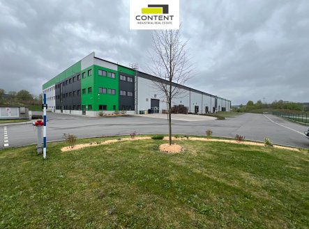 Pronájem skladu, 900 m²
