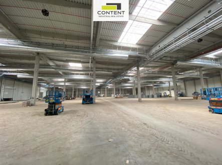 Pronájem skladu, 17 493 m²