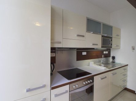 Pronájem bytu, 2+kk, 45 m²
