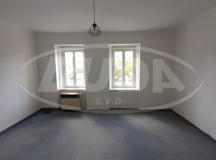 Pronájem bytu, 1+kk, 31 m² obrázek
