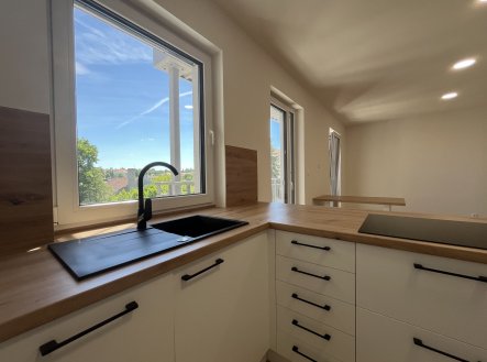 Pronájem bytu, 2+kk, 64 m²