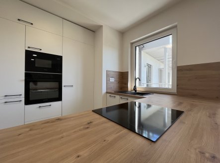 Pronájem bytu, 2+kk, 64 m²