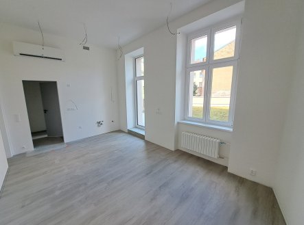 Pronájem bytu, 1+kk, 28 m²