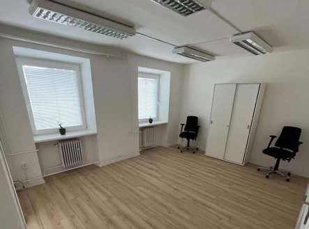 Pronájem kanceláře, 32 m²