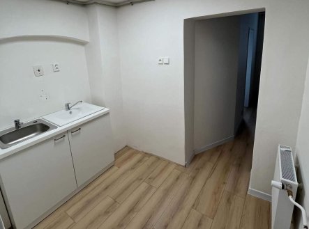 Pronájem kanceláře, 32 m²