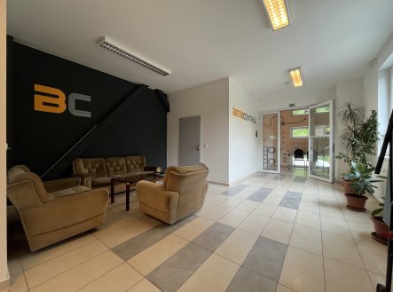 Pronájem kanceláře, 57 m²
