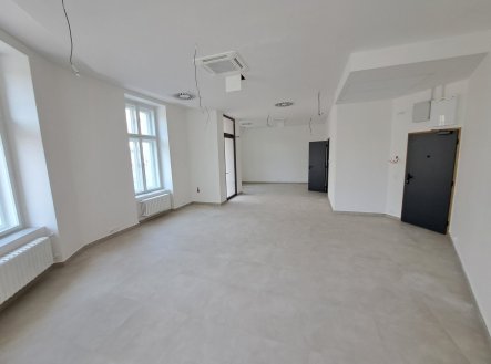 Pronájem obchodní prostory, 64 m²