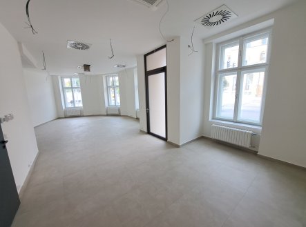 Pronájem obchodní prostory, 64 m²