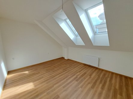 Pronájem bytu, 2+kk, 58 m²